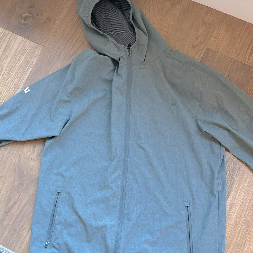 Vuori light weight jacket